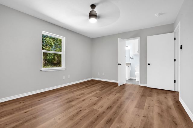 809 Chris Dr, Longview, TX 75605