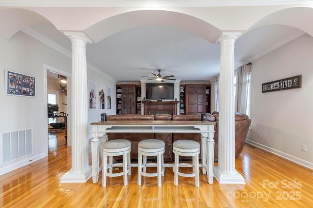 510 SE Stonecroft Court SE 32, Lenoir, NC 28645