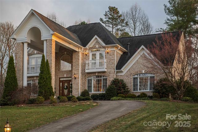 510 SE Stonecroft Court SE 32, Lenoir, NC 28645