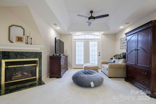 510 SE Stonecroft Court SE 32, Lenoir, NC 28645