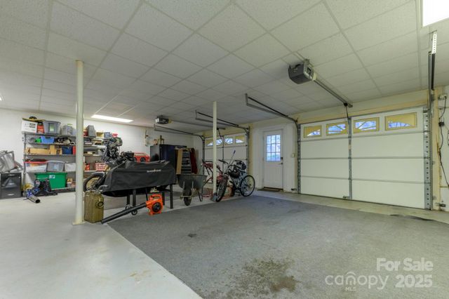 510 SE Stonecroft Court SE 32, Lenoir, NC 28645