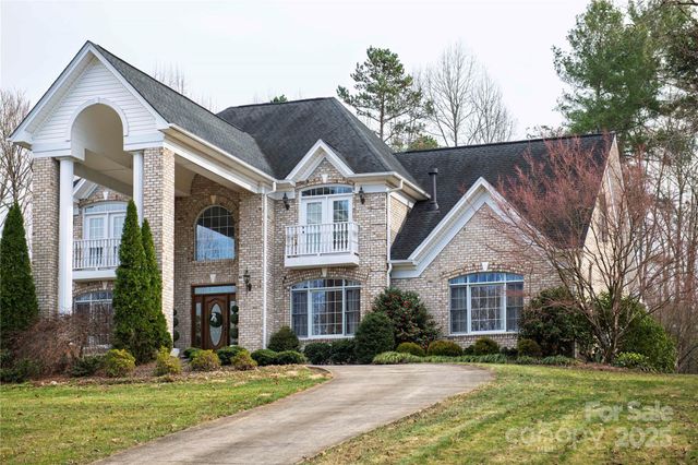 510 SE Stonecroft Court SE 32, Lenoir, NC 28645