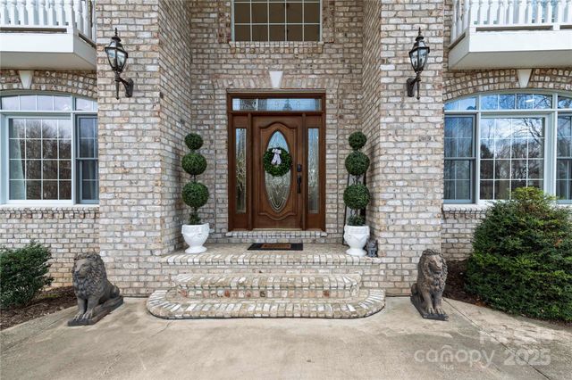 510 SE Stonecroft Court SE 32, Lenoir, NC 28645