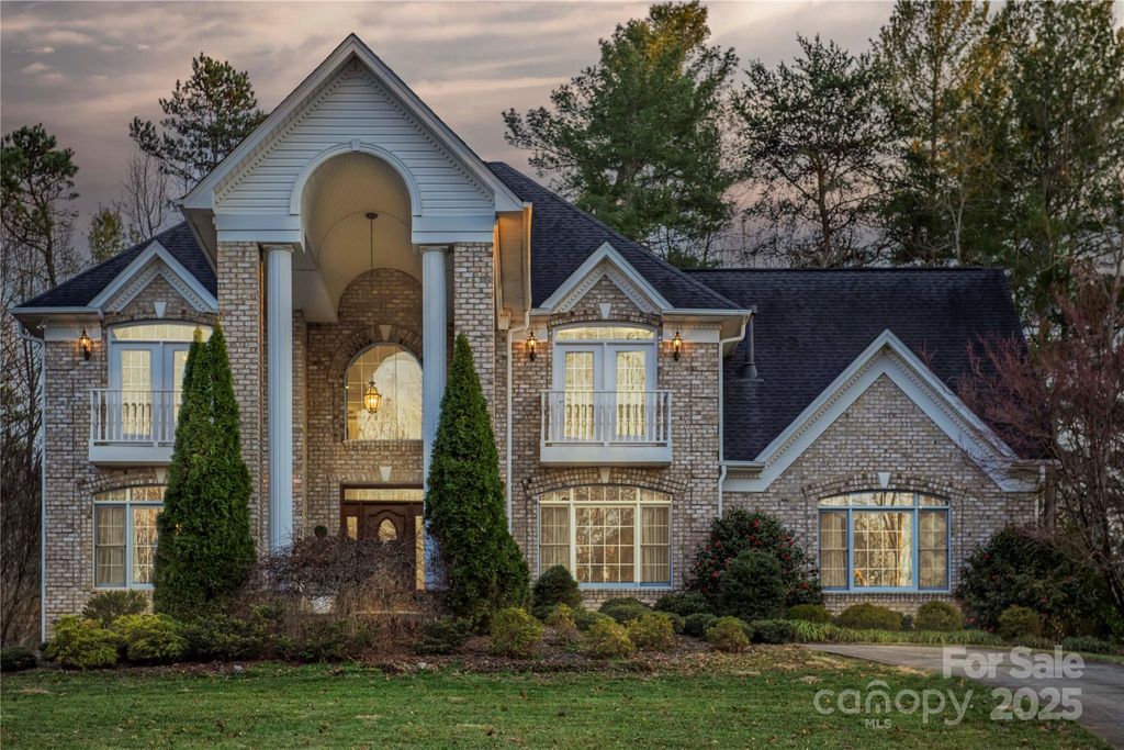 510 SE Stonecroft Court SE 32, Lenoir, NC 28645