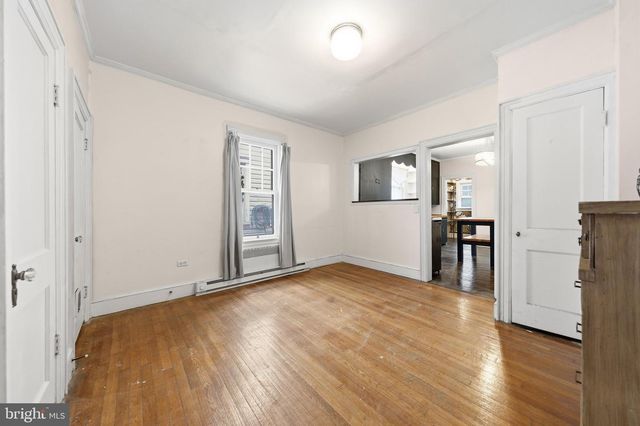 800 W KING, Martinsburg, WV 25401