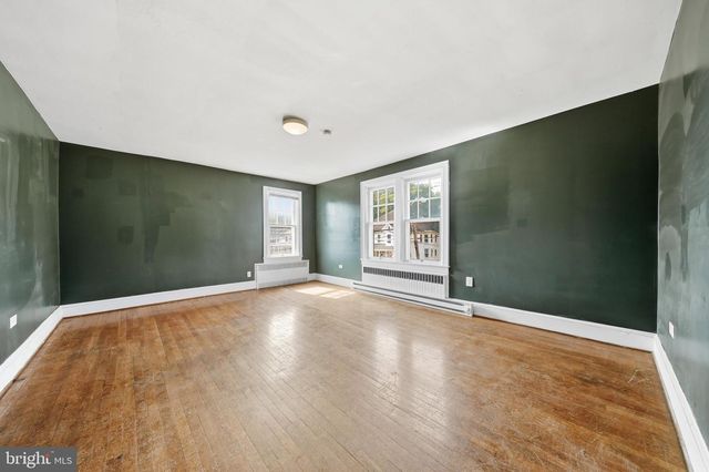 800 W KING, Martinsburg, WV 25401