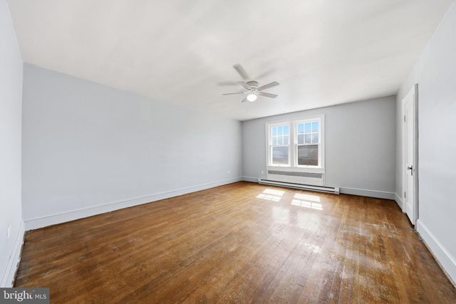 800 W KING, Martinsburg, WV 25401