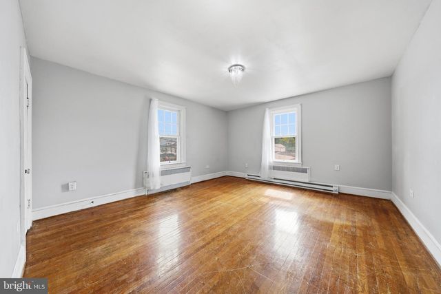 800 W KING, Martinsburg, WV 25401