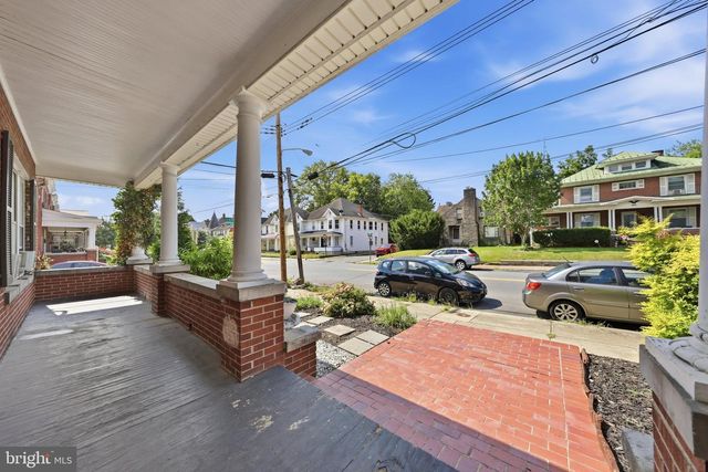 800 W KING, Martinsburg, WV 25401