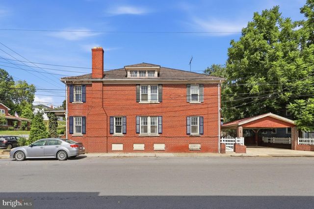 800 W KING, Martinsburg, WV 25401