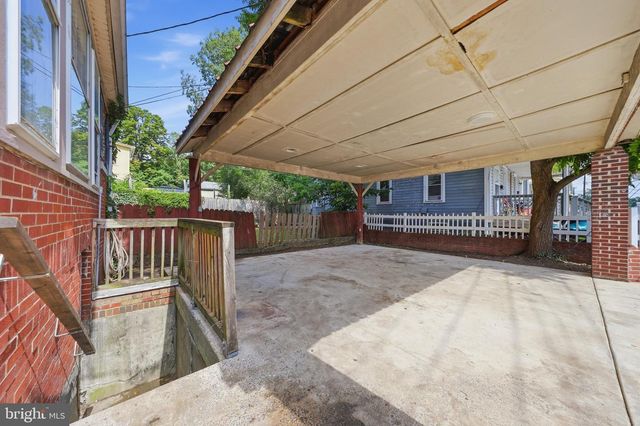 800 W KING, Martinsburg, WV 25401