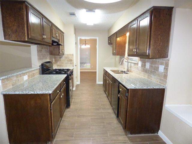 1242 Park Lane, Katy, TX 77450