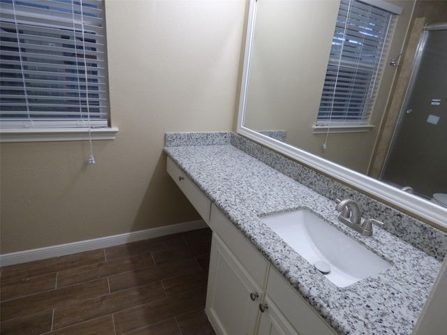 1242 Park Lane, Katy, TX 77450