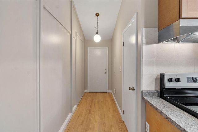 103 Elmcrest Road 103, North Andover, MA 01845