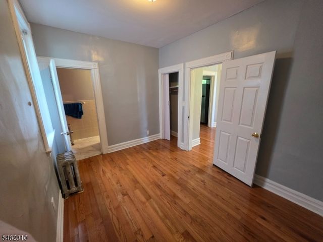 9 S 17Th St, East Orange City, NJ 07018
