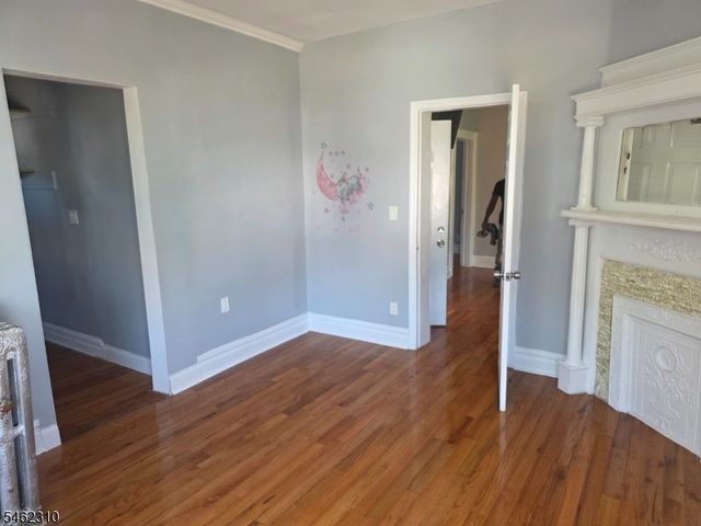 9 S 17Th St, East Orange City, NJ 07018