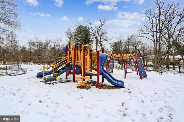 17200 FOUNDERS MILL DR, Rockville, MD 20855