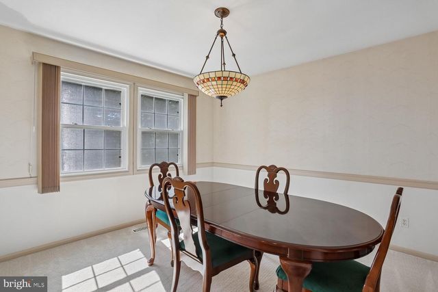 17200 FOUNDERS MILL DR, Rockville, MD 20855