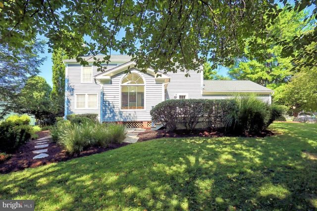 17200 FOUNDERS MILL DR, Rockville, MD 20855