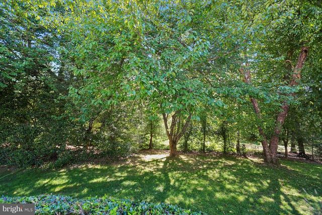 17200 FOUNDERS MILL DR, Rockville, MD 20855