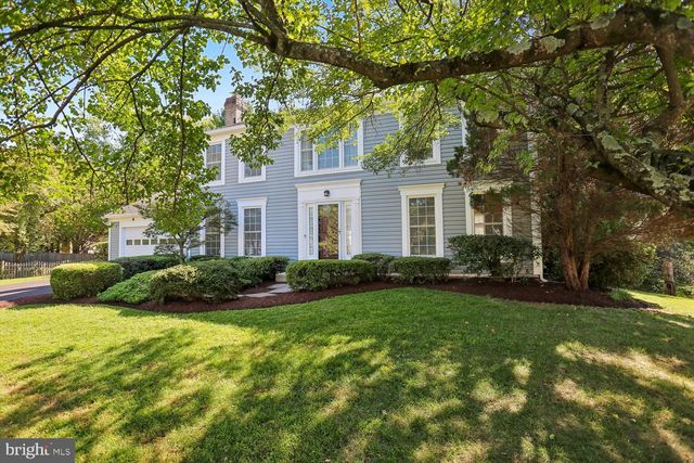 17200 FOUNDERS MILL DR, Rockville, MD 20855