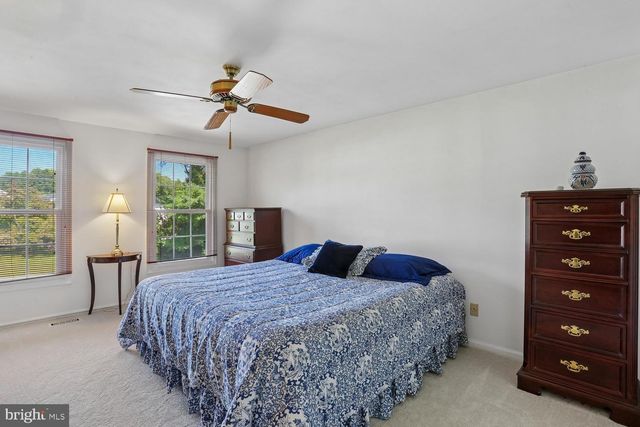 17200 FOUNDERS MILL DR, Rockville, MD 20855