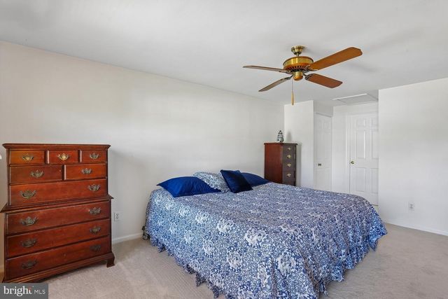 17200 FOUNDERS MILL DR, Rockville, MD 20855