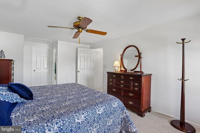 17200 FOUNDERS MILL DR, Rockville, MD 20855
