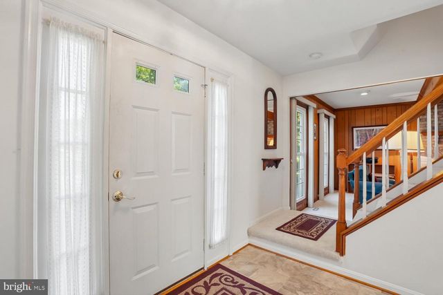 17200 FOUNDERS MILL DR, Rockville, MD 20855