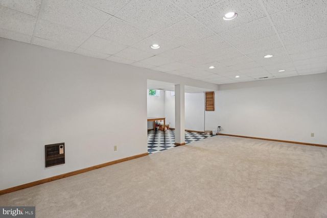 17200 FOUNDERS MILL DR, Rockville, MD 20855