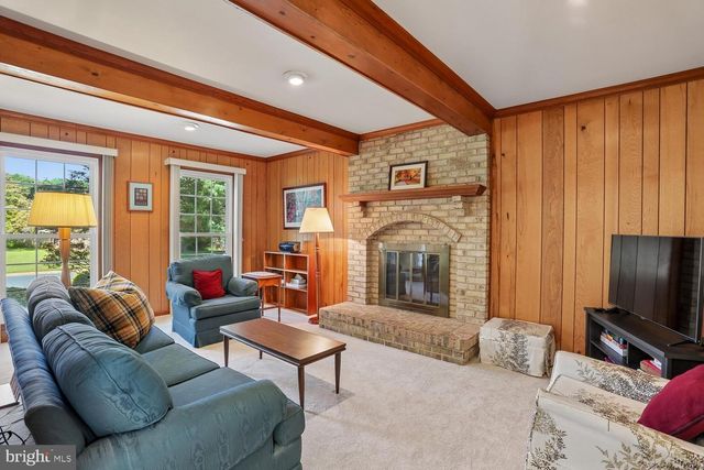17200 FOUNDERS MILL DR, Rockville, MD 20855