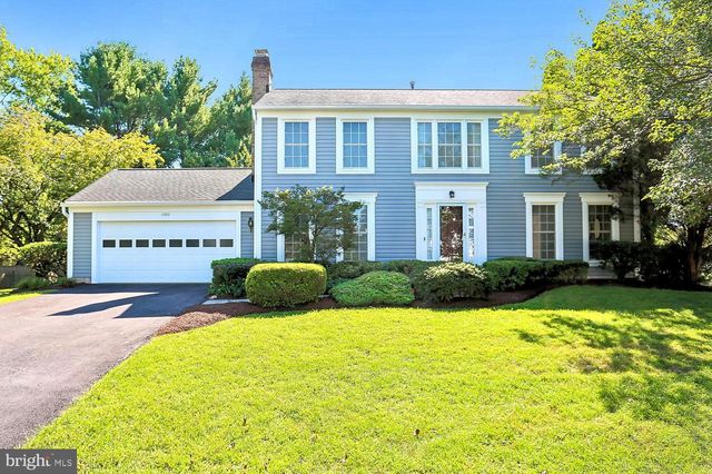 17200 FOUNDERS MILL DR, Rockville, MD 20855