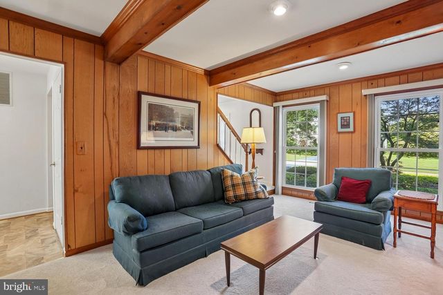 17200 FOUNDERS MILL DR, Rockville, MD 20855