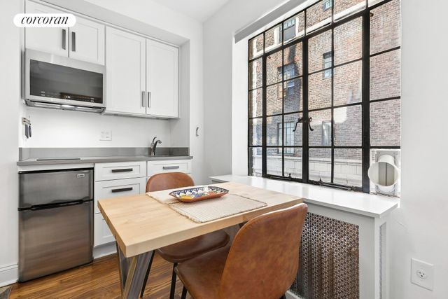 5 Tudor City Pl Apt 1910, New York City, NY 10017