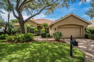 1094 Camelot CIR, Naples, FL 34119