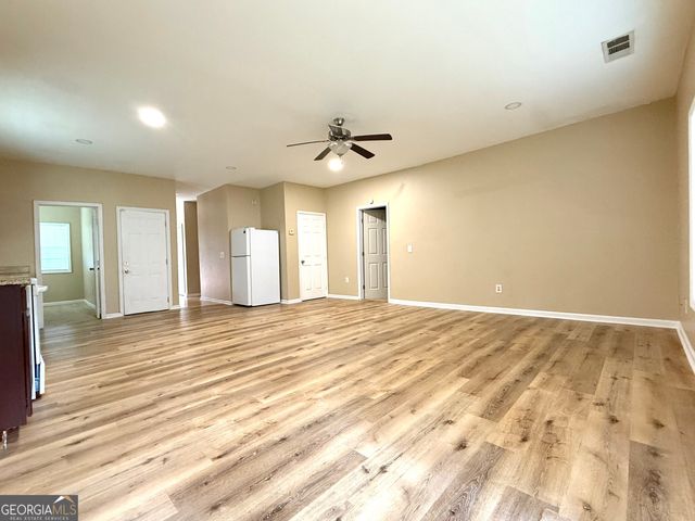 4831 Oak Path, Stone Mountain, GA 30088