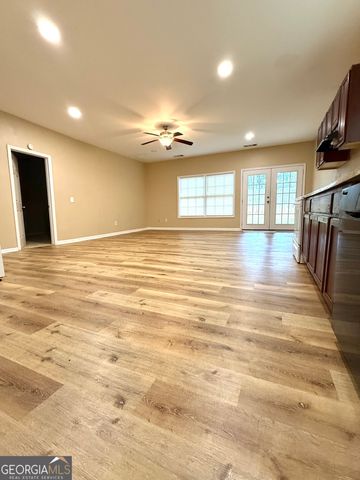 4831 Oak Path, Stone Mountain, GA 30088