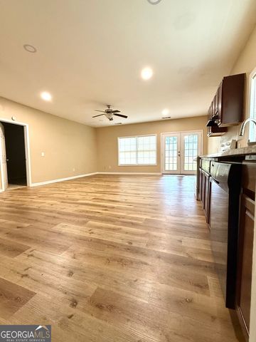 4831 Oak Path, Stone Mountain, GA 30088