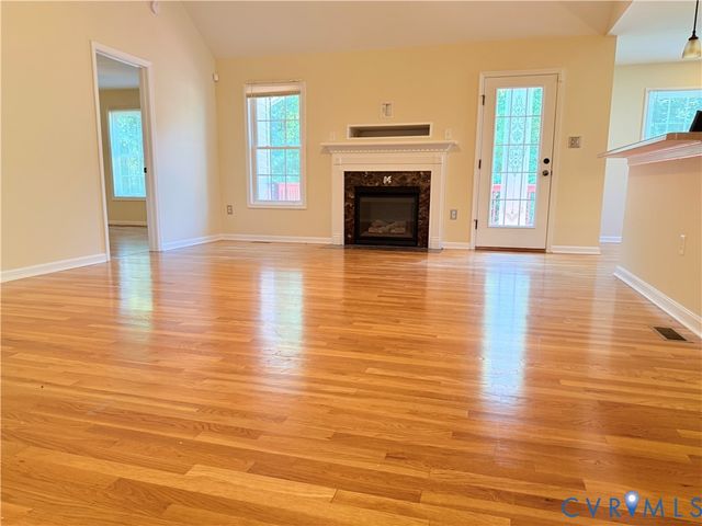 6086 Tara Dr, Sutherland, VA 23885