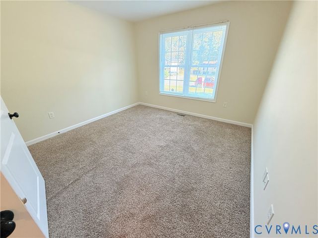 6086 Tara Dr, Sutherland, VA 23885