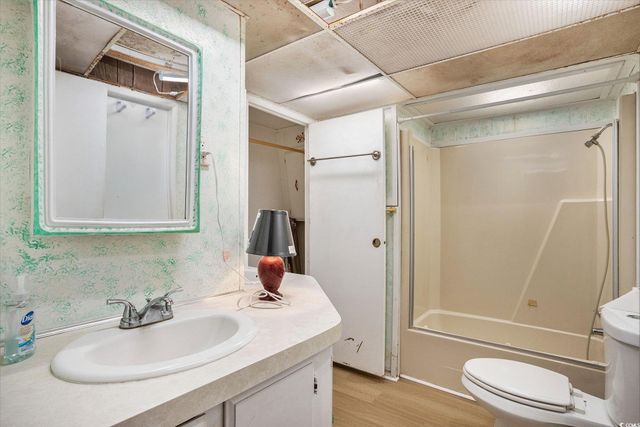 109 Village Ct., Murrells Inlet, SC 29576