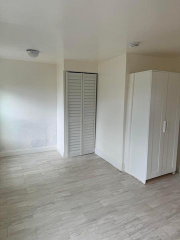 1617 Avenue E, Fort Pierce, FL 34950