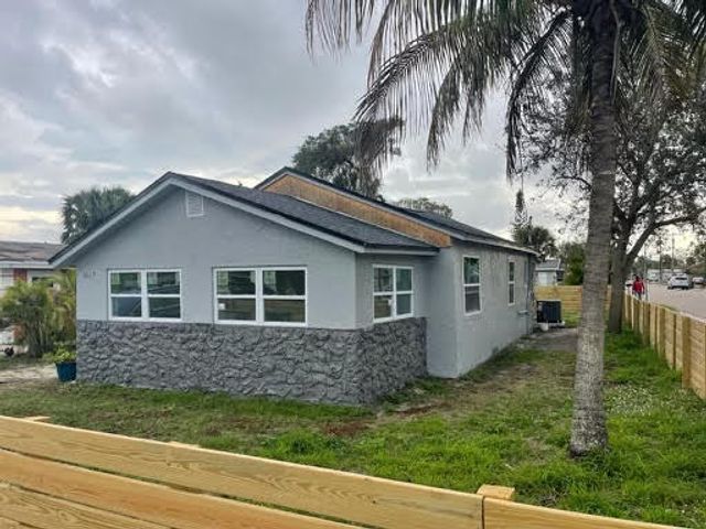 1617 Avenue E, Fort Pierce, FL 34950
