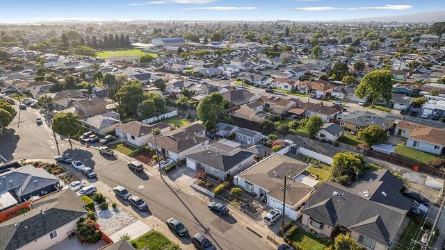 1025 Burkhart Avenue, San Leandro, CA 94579