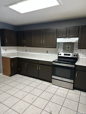 9606 arcade, San Antonio, TX 78239