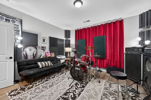 812 Cross Creek Ln, Lincoln, CA 95648