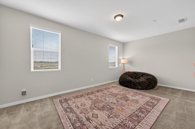 812 Cross Creek Ln, Lincoln, CA 95648