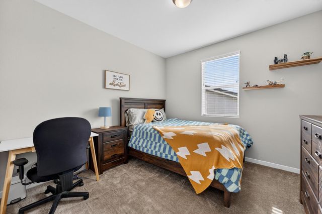 812 Cross Creek Ln, Lincoln, CA 95648