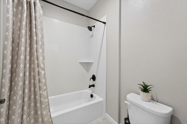 812 Cross Creek Ln, Lincoln, CA 95648