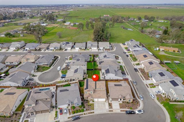 812 Cross Creek Ln, Lincoln, CA 95648